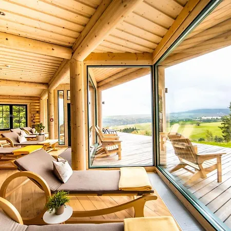 Hotel Jens Weissflog 4*
