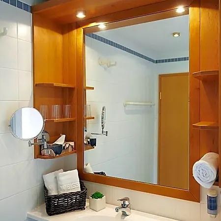 Hotel Jens Weissflog 4*