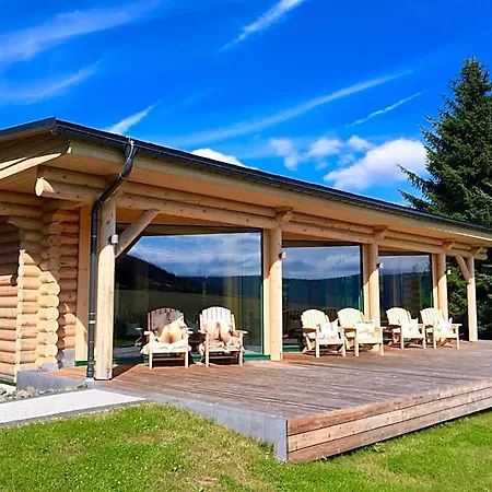 Hotel Jens Weissflog 4*