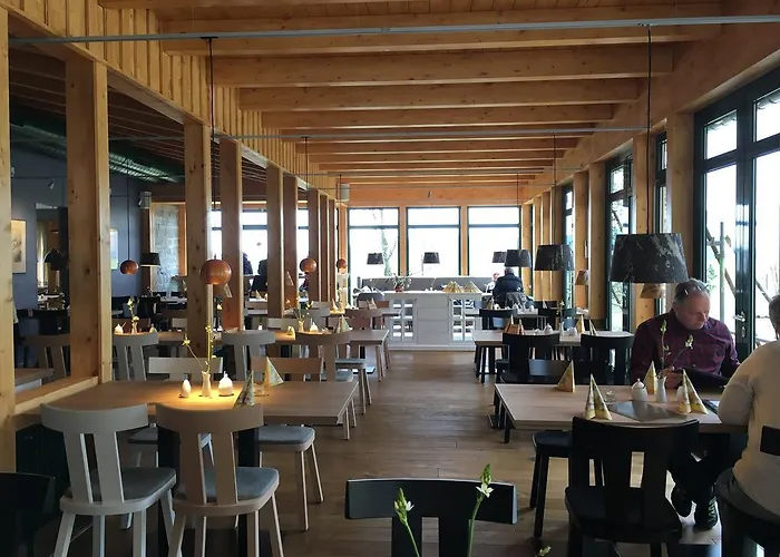 فندق Jens Weissflog 4*